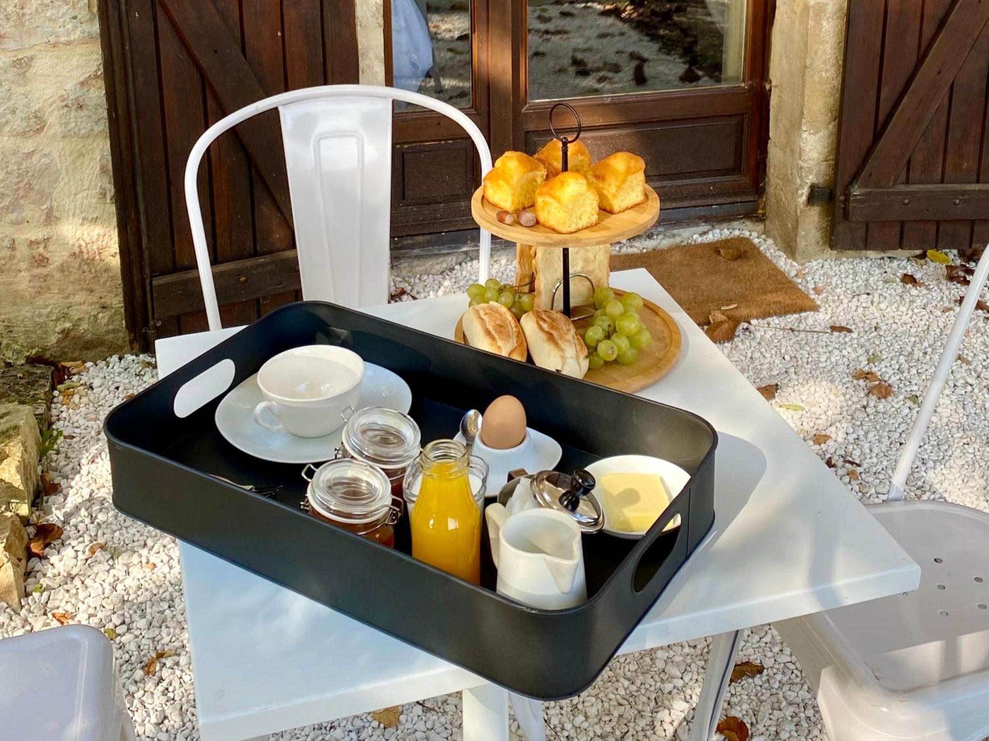 Bed and Breakfast Domaine Valenquercy à Cazillac Extérieur photo